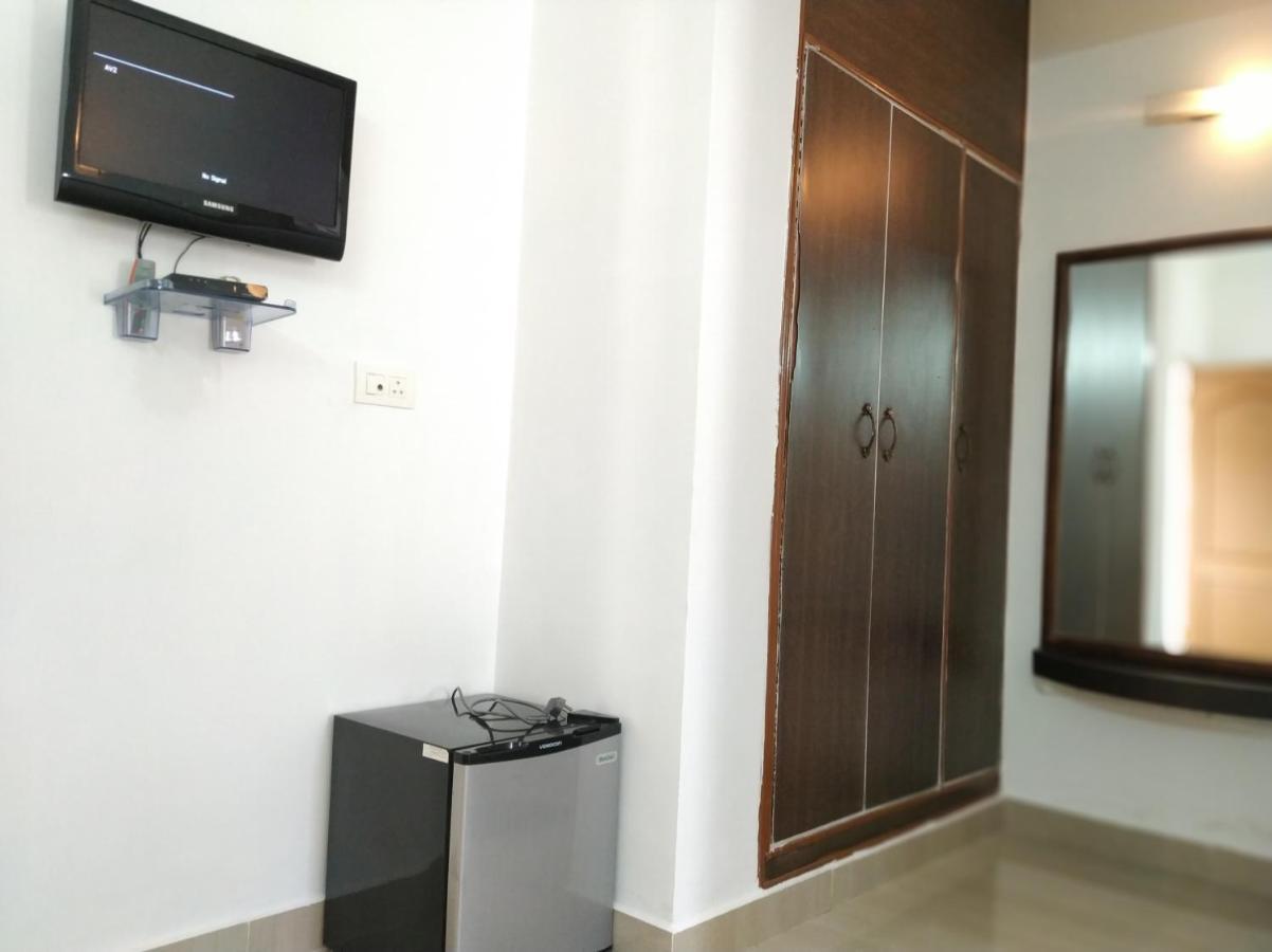 Aum Hotel Puttaparthi Eksteriør bilde
